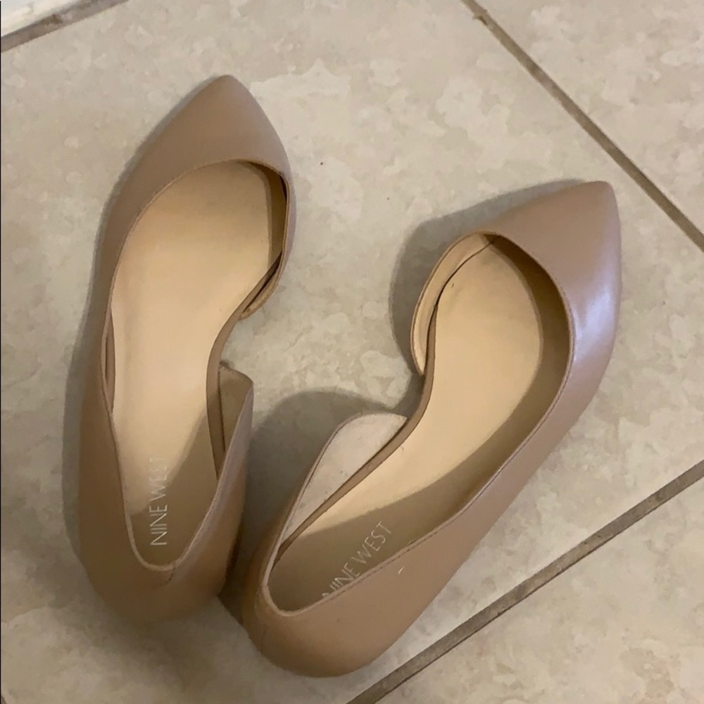 Nude flats